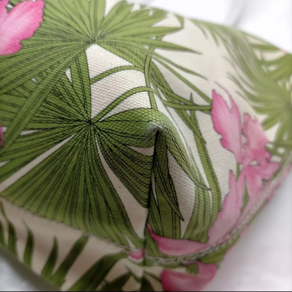 🌺Sale Celine Cabas rare Hibiscus Beach tote in canvas w orchid palm 🌴 leaves